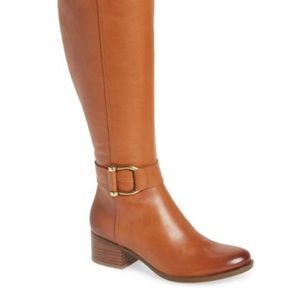 Naturalizer Dempsey Lt light maple Leather.